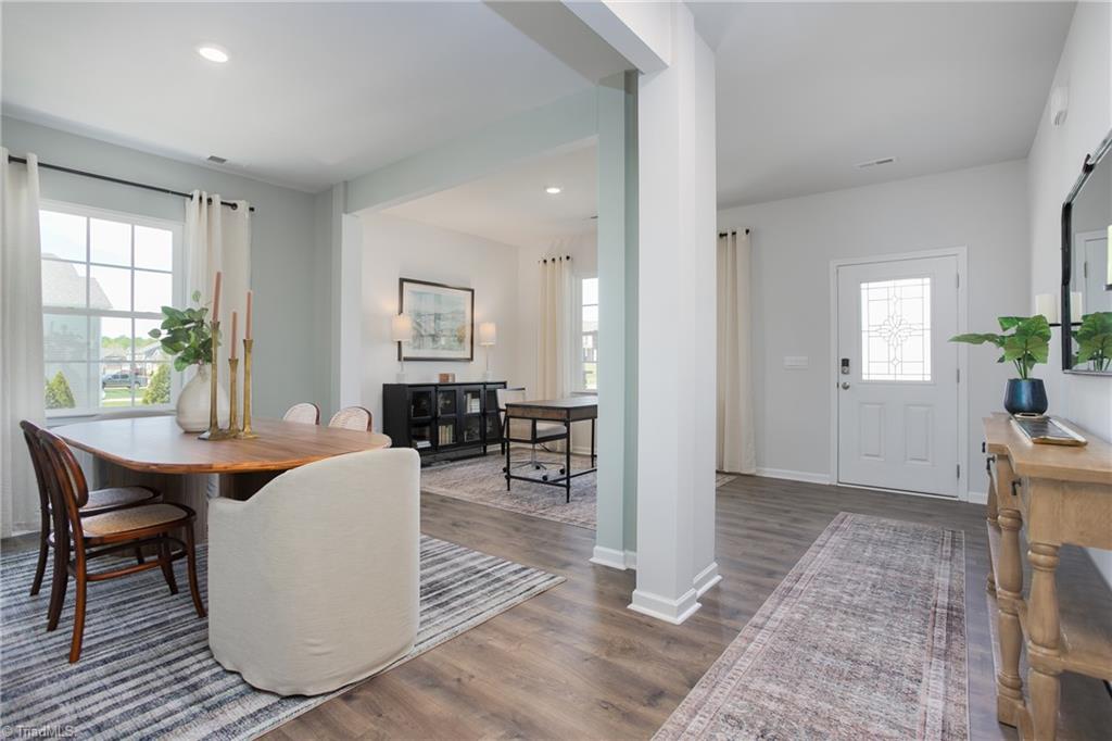 property viewer photo 9