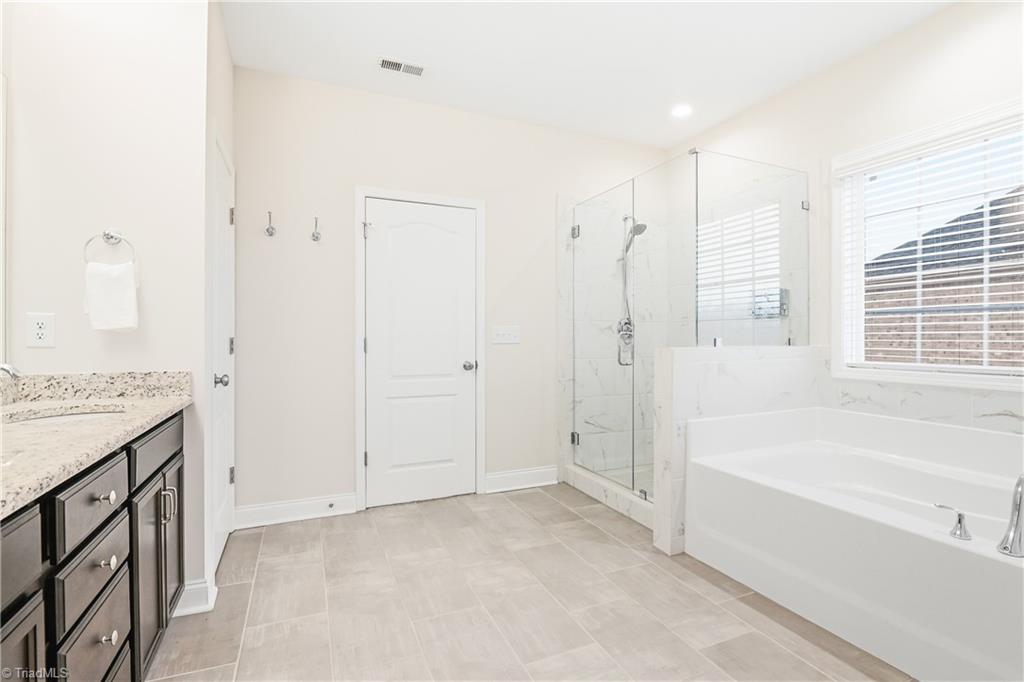 property viewer photo 23