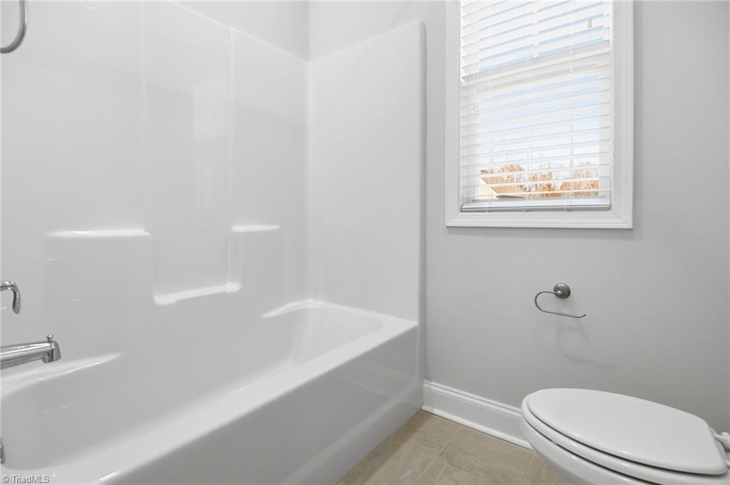 property viewer photo 31