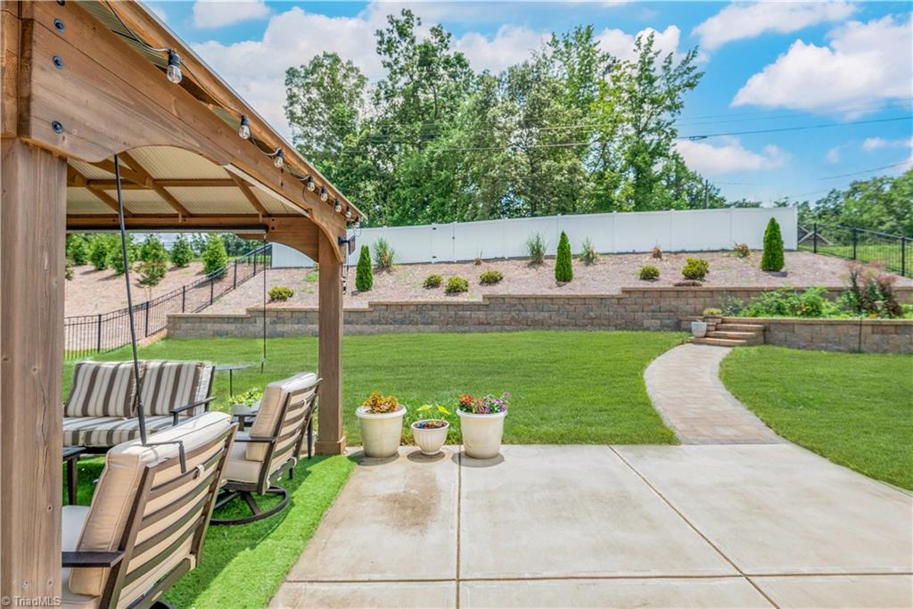property viewer photo 40
