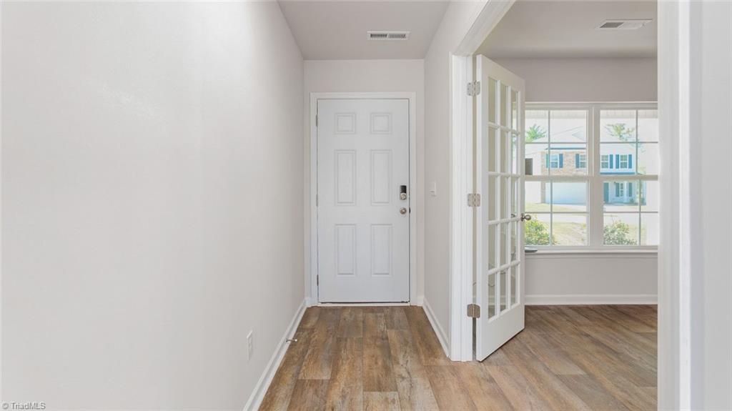 property viewer photo 2