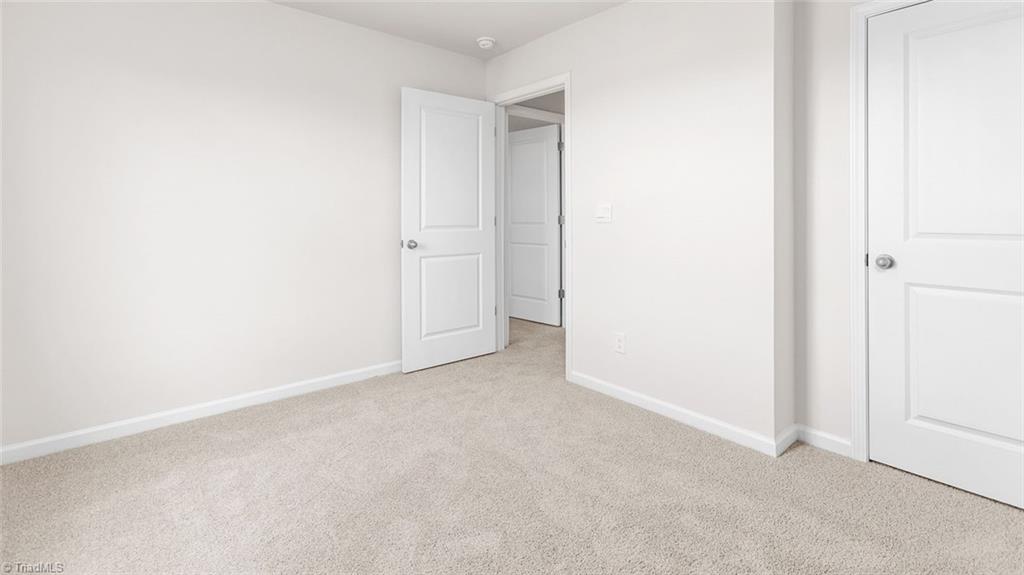 property viewer photo 23