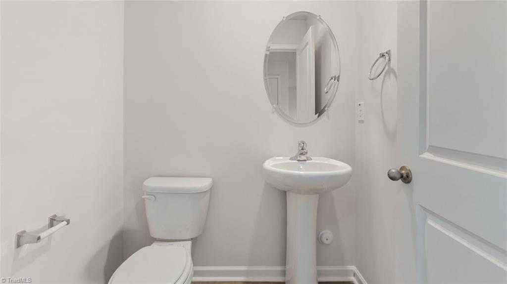 property viewer photo 5