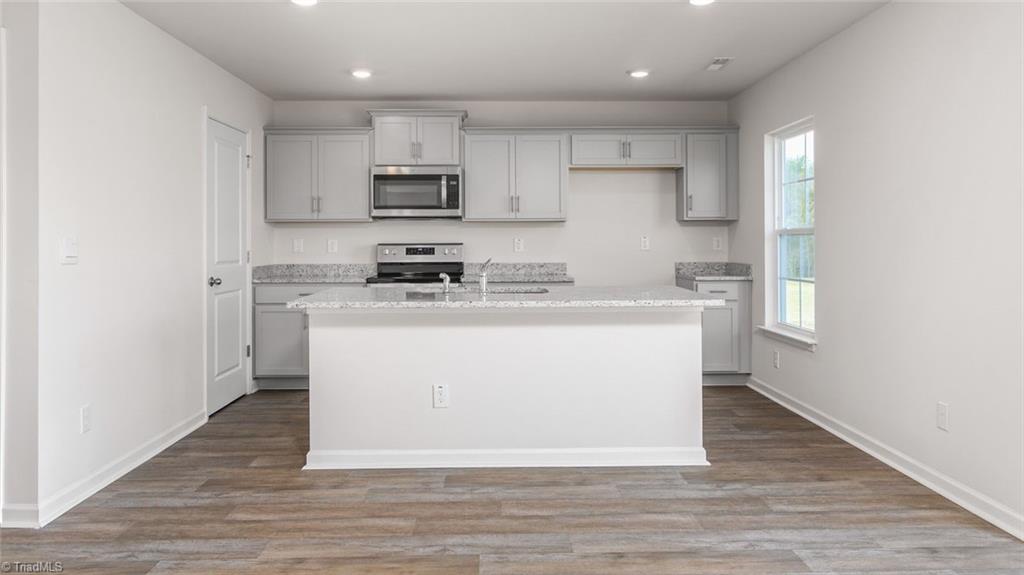 property viewer photo 9