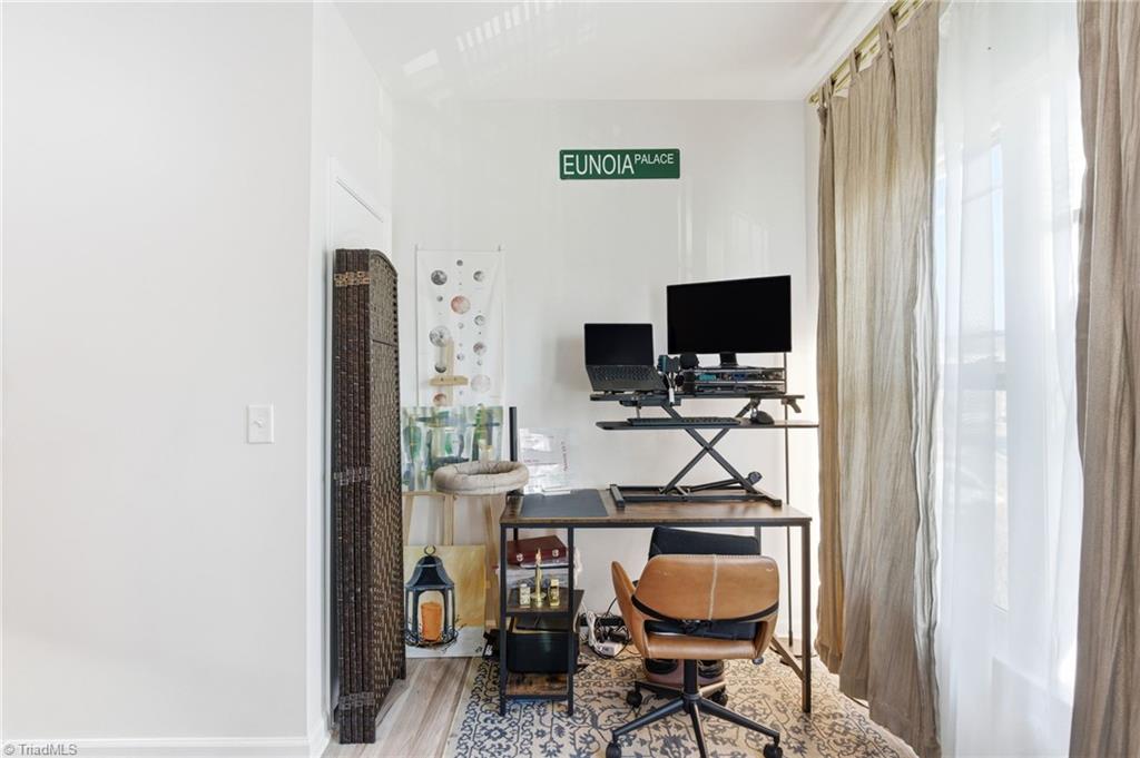 property viewer photo 12