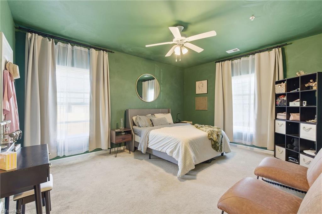 property viewer photo 19