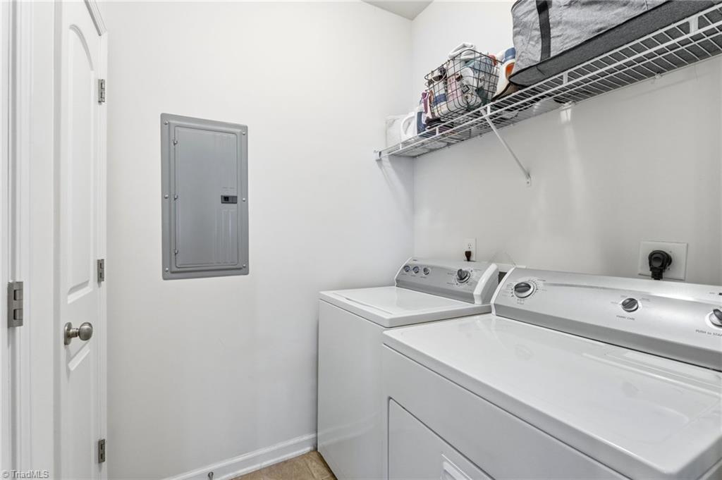 property viewer photo 27