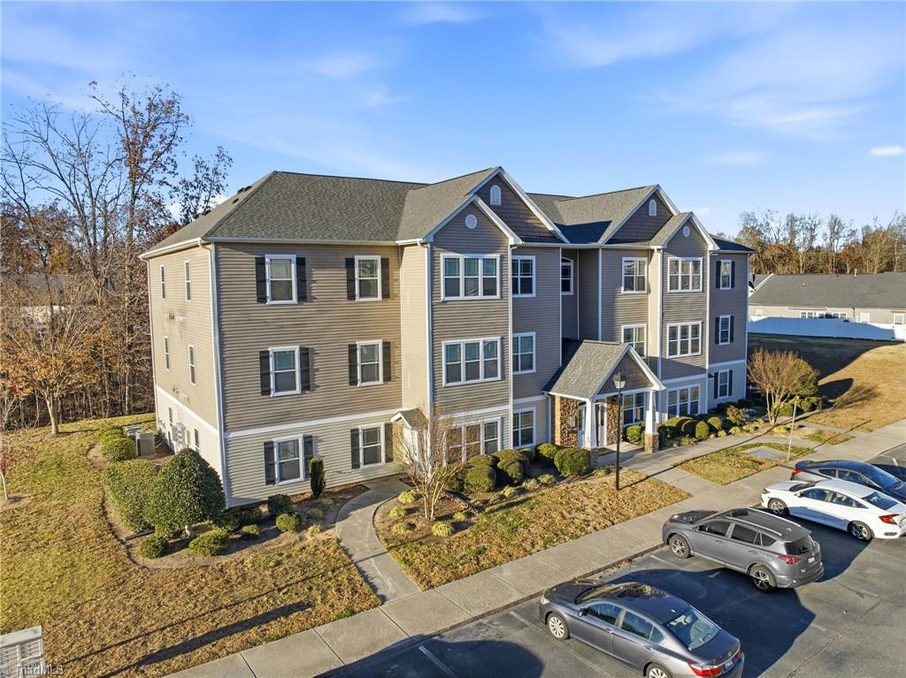 property viewer photo 35
