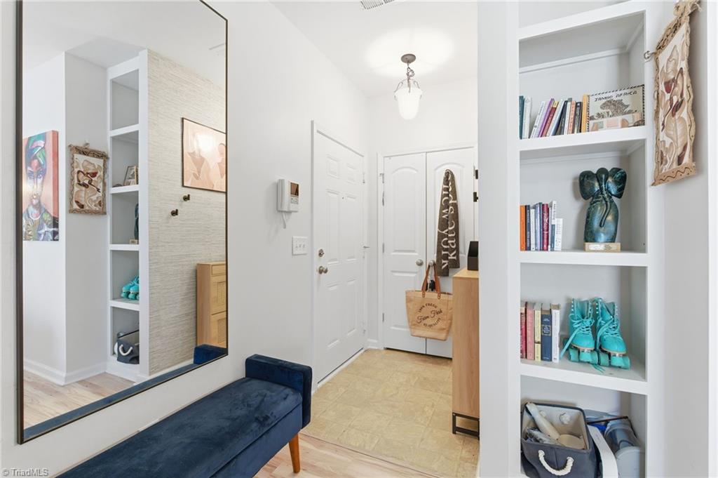 property viewer photo 4