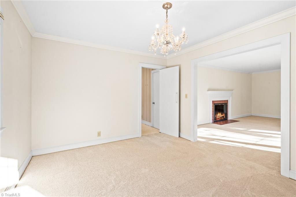 property viewer photo 3