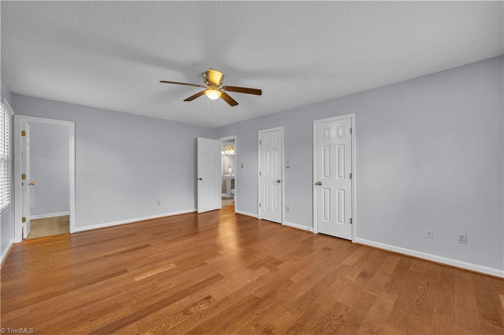 property viewer photo 15