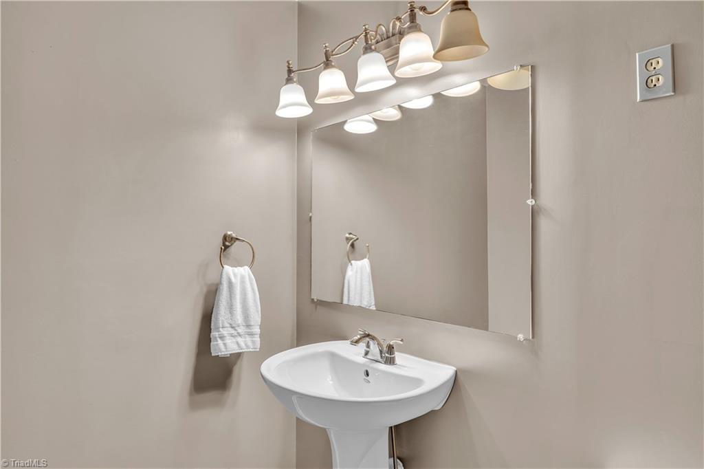 property viewer photo 19