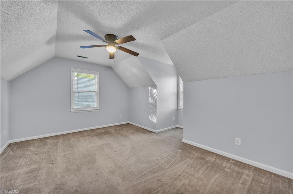 property viewer photo 20