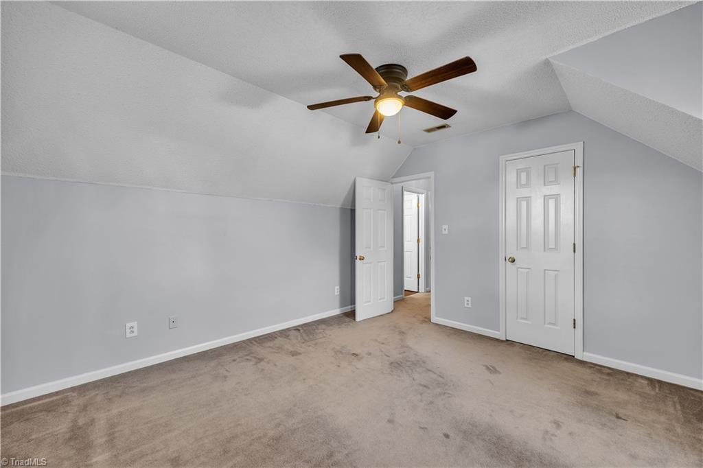 property viewer photo 24