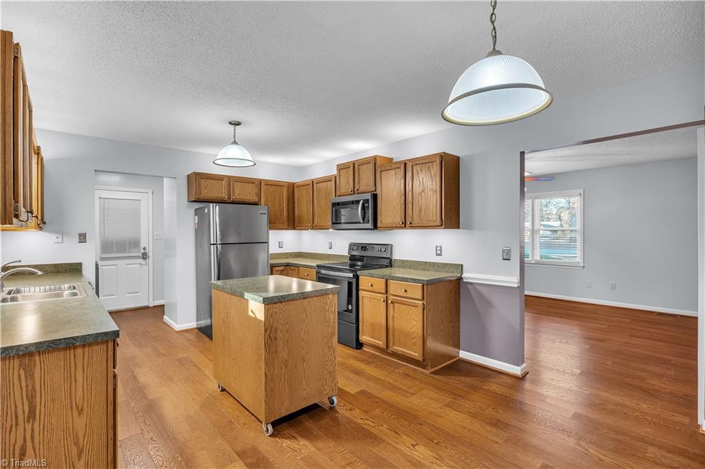 property viewer photo 4
