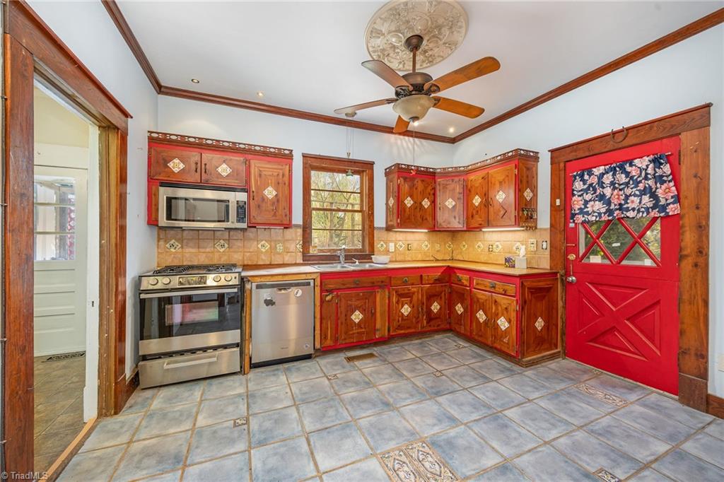 property viewer photo 10