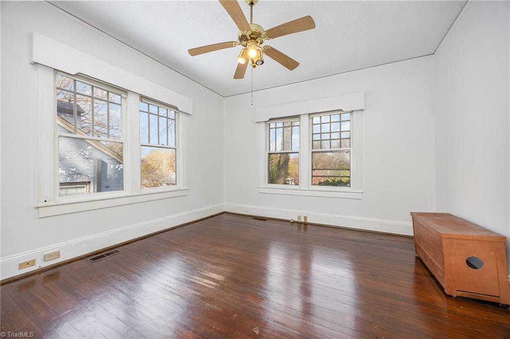 property viewer photo 15