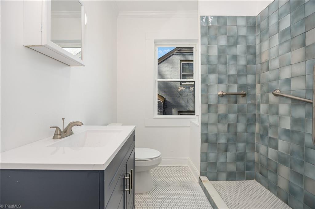 property viewer photo 17