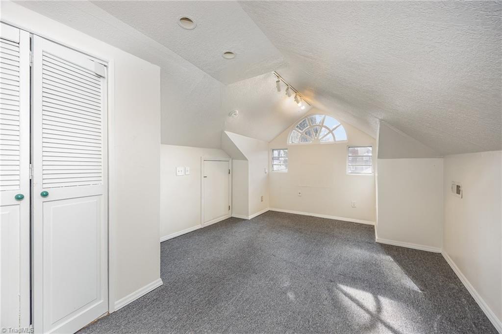 property viewer photo 28