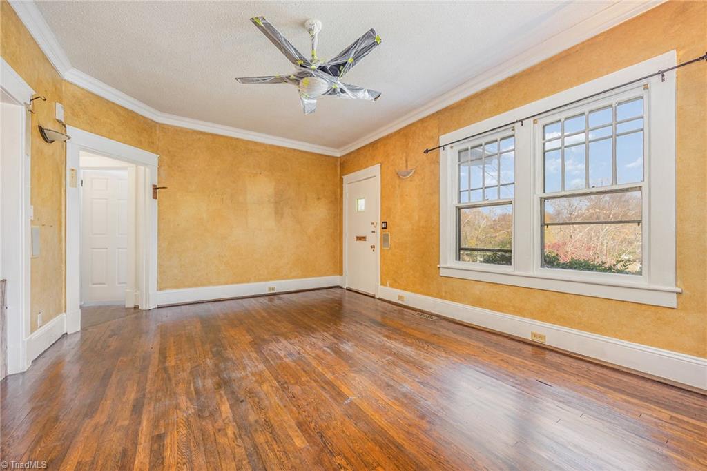 property viewer photo 4