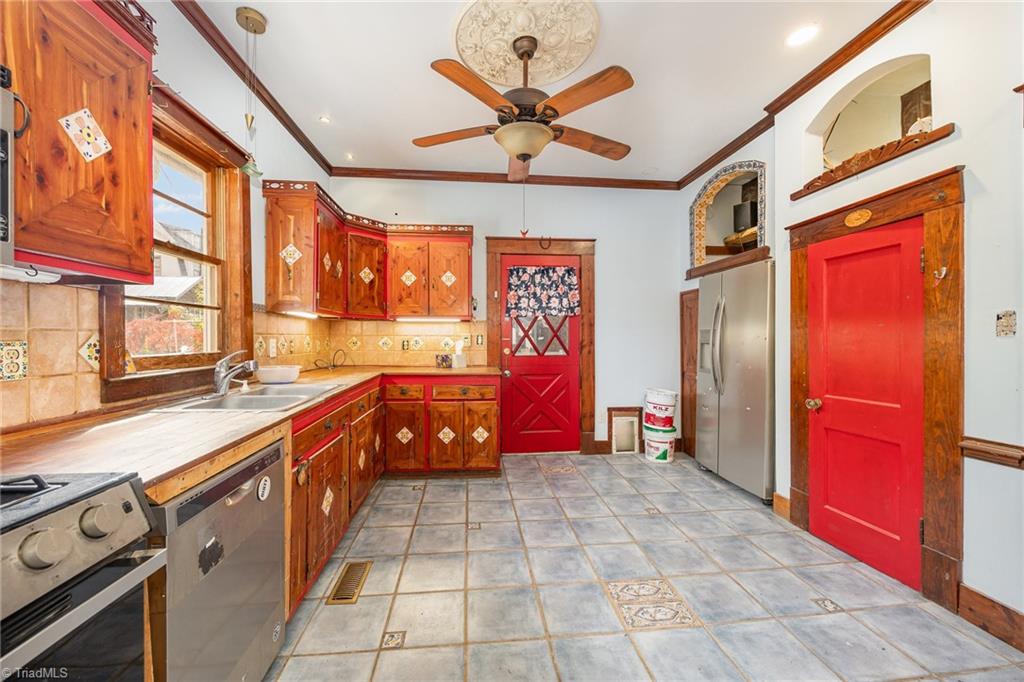 property viewer photo 9