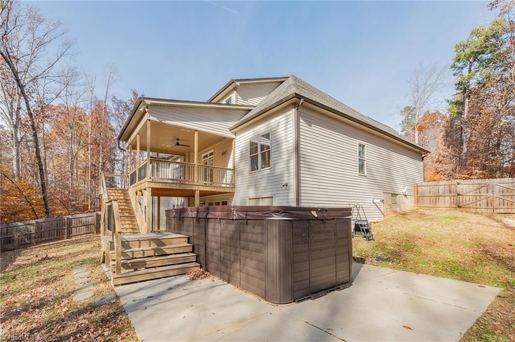 main property photo 45