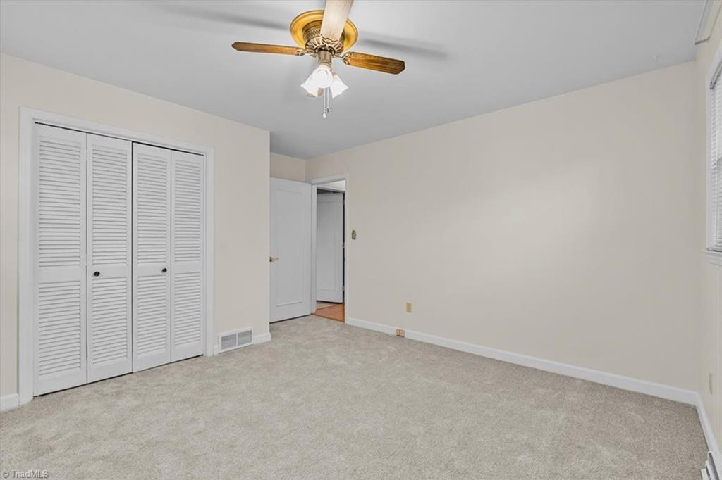 property viewer photo 16