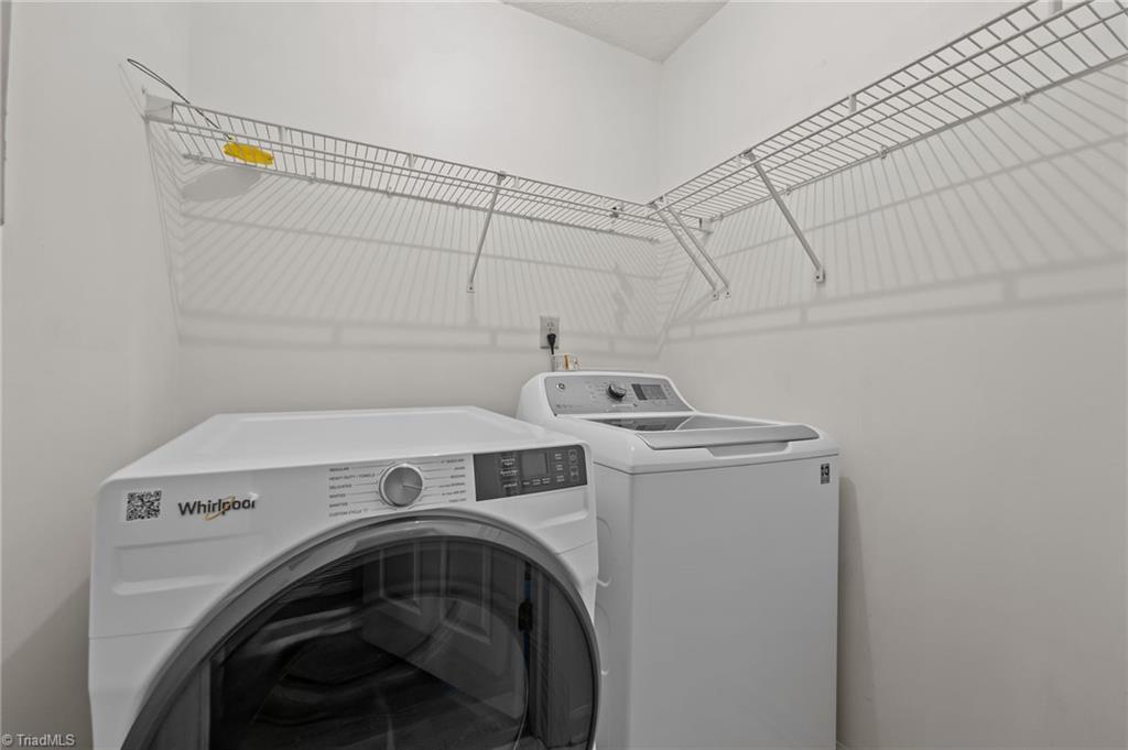 property viewer photo 11