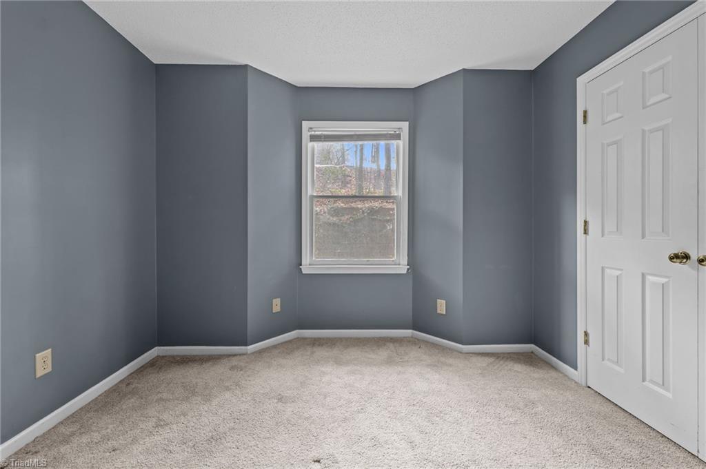 property viewer photo 20