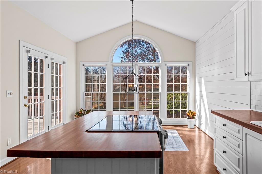 property viewer photo 19