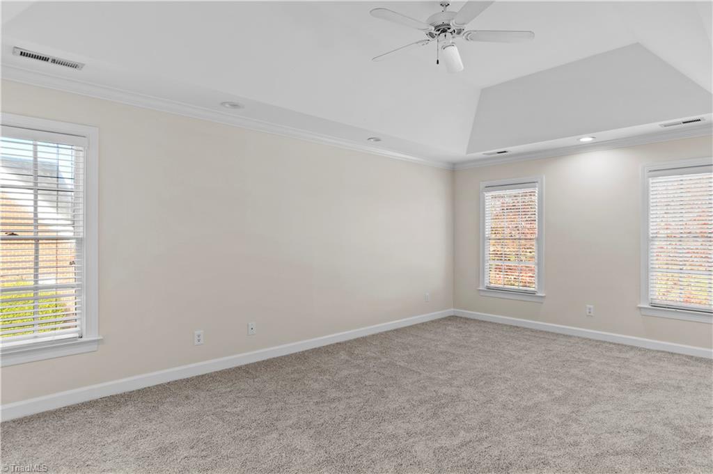 property viewer photo 20