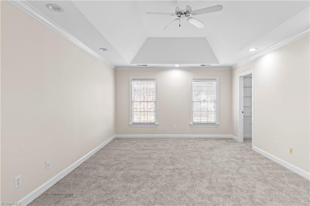 property viewer photo 23