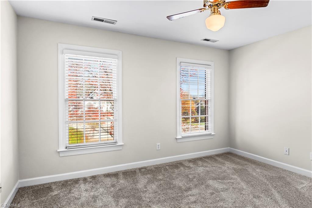 property viewer photo 32