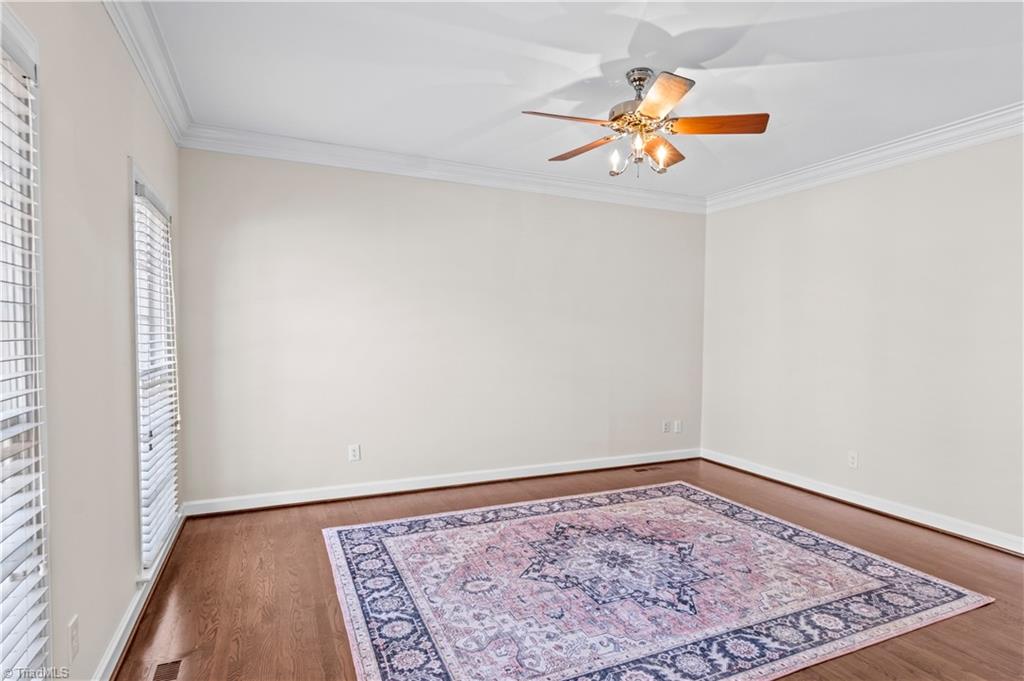property viewer photo 6