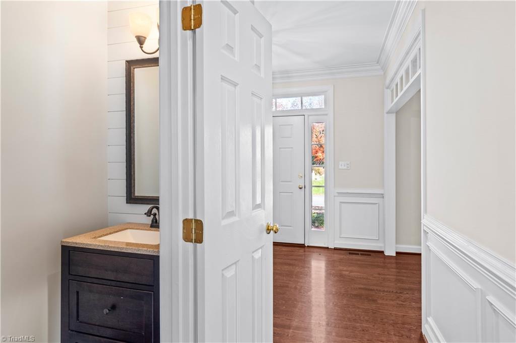 property viewer photo 8