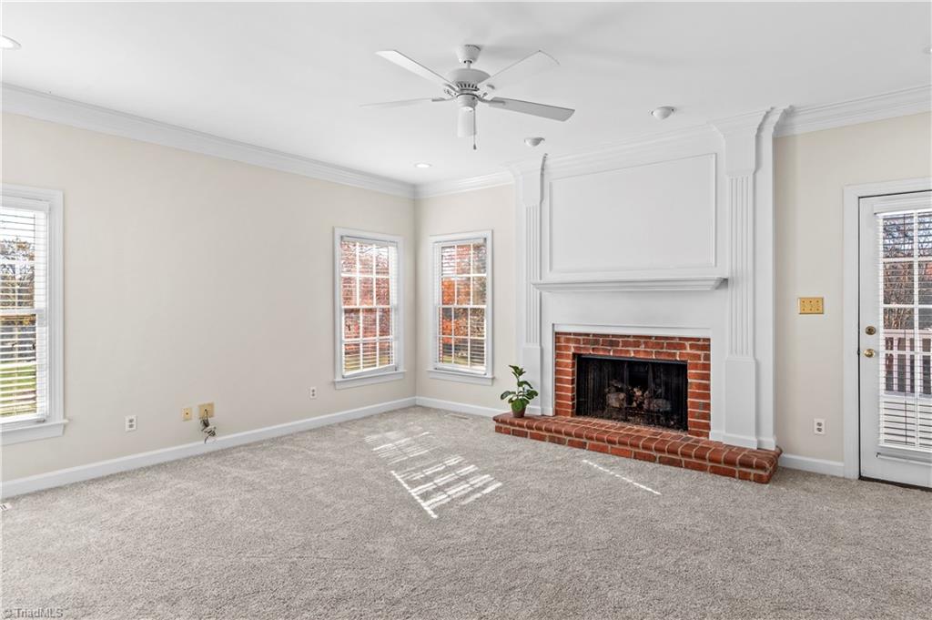 property viewer photo 9