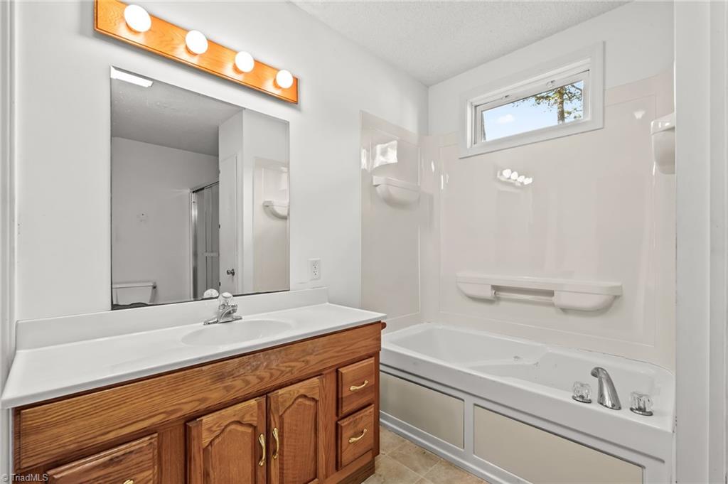 property viewer photo 22