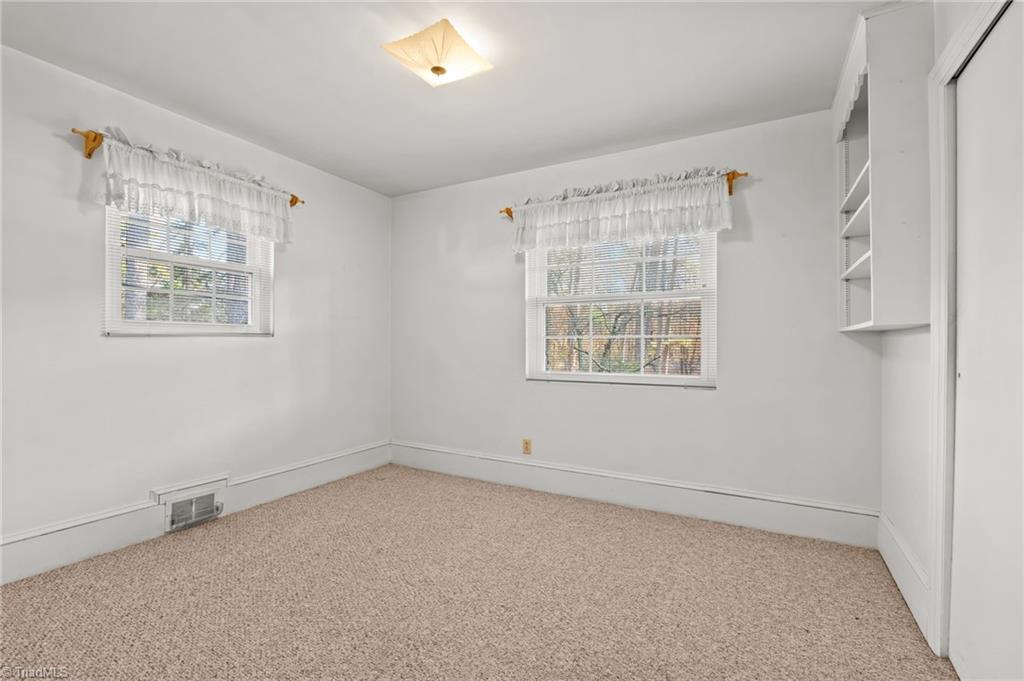 property viewer photo 25