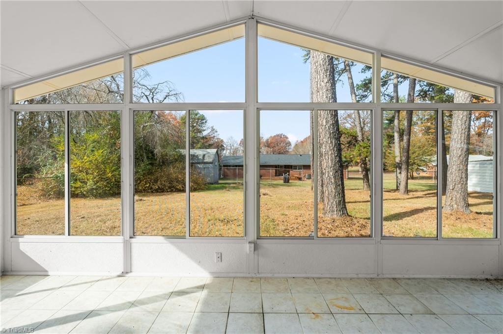 property viewer photo 35