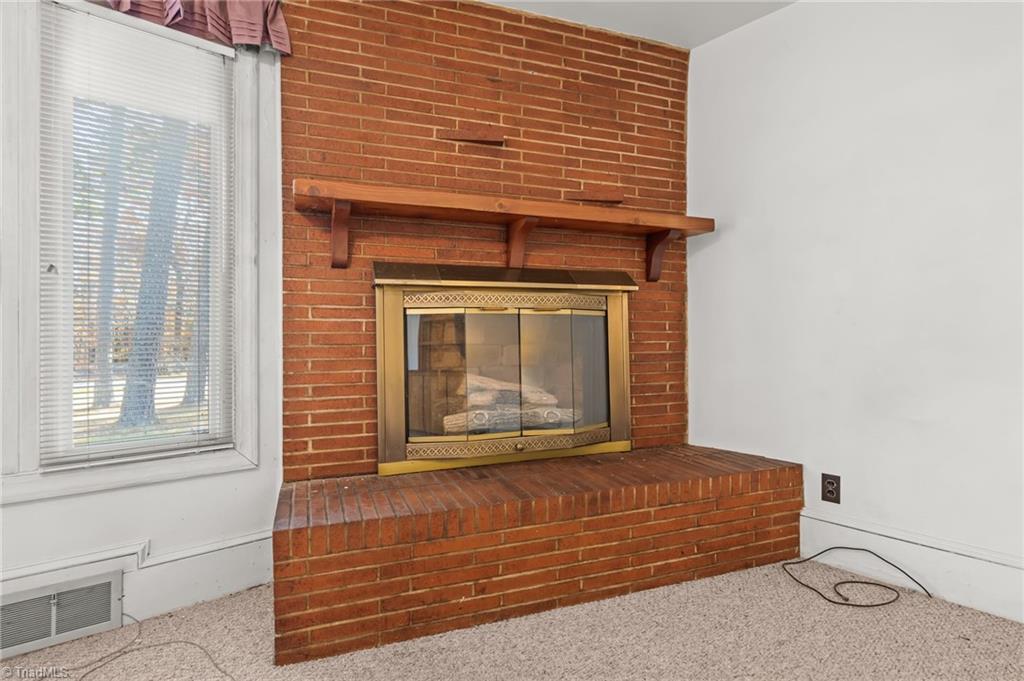 property viewer photo 6
