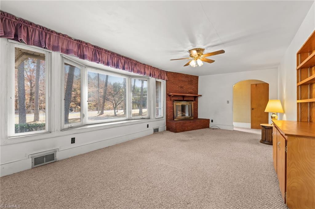 property viewer photo 8