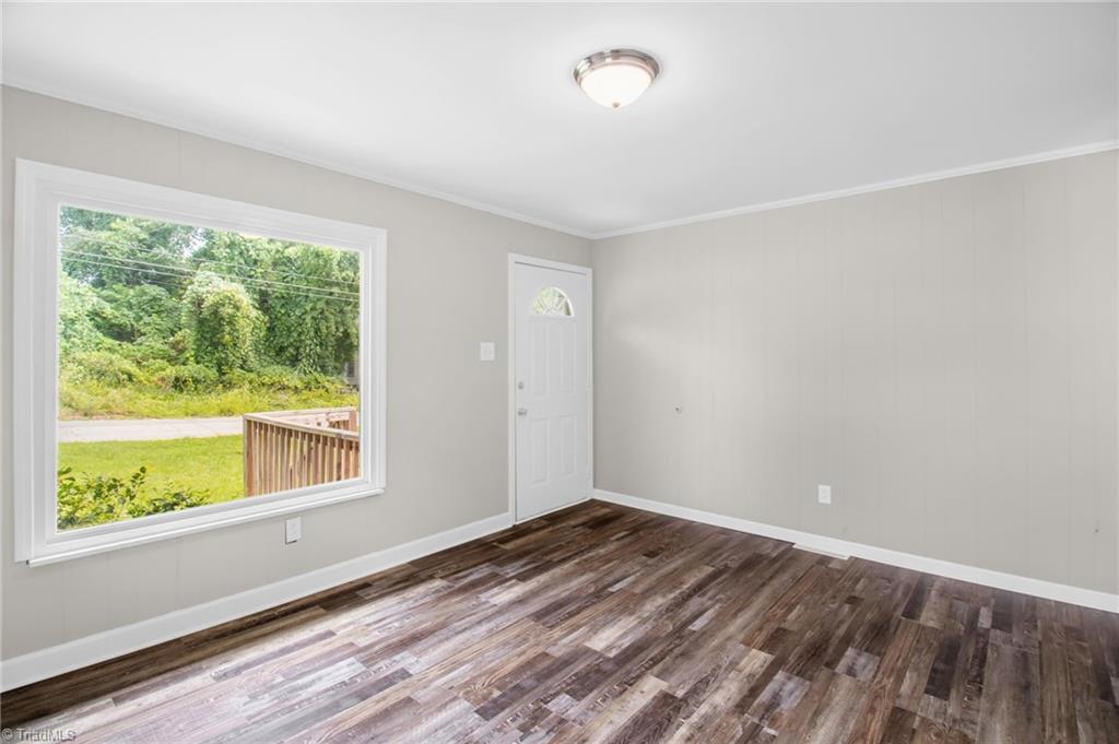 property viewer photo 1