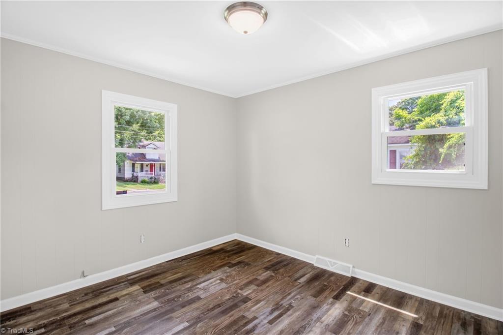 property viewer photo 14