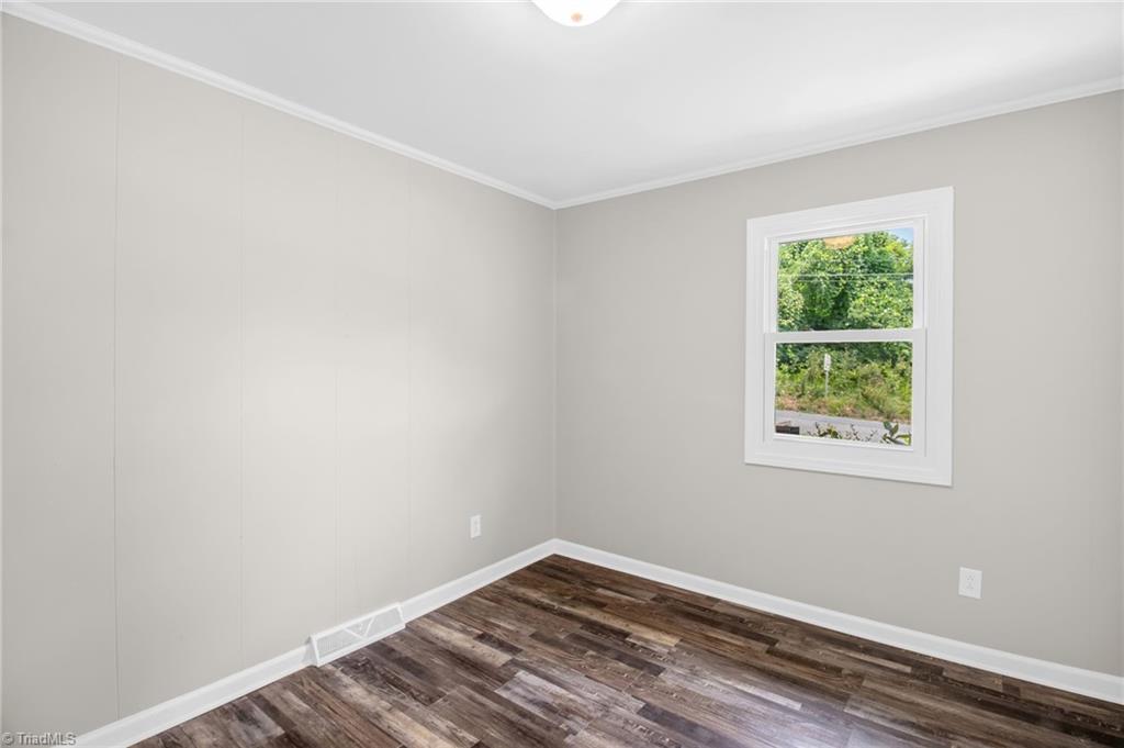 property viewer photo 15