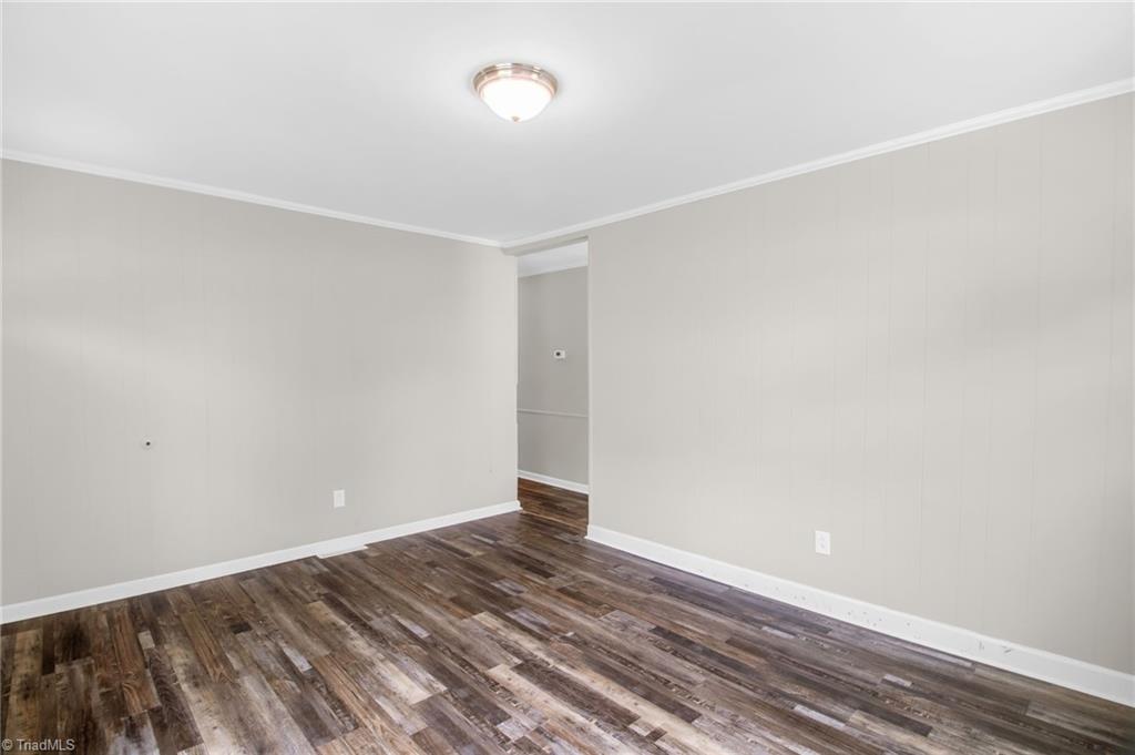 property viewer photo 9