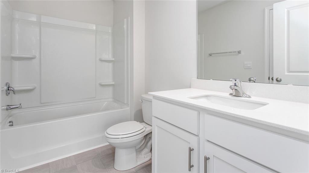 property viewer photo 23