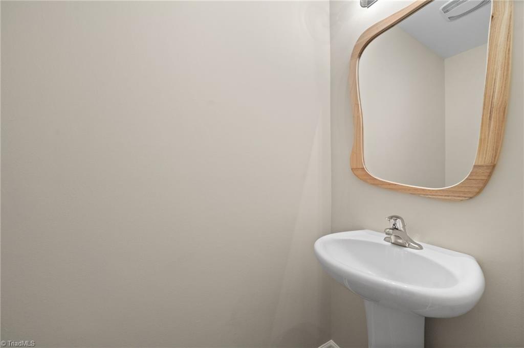 property viewer photo 10