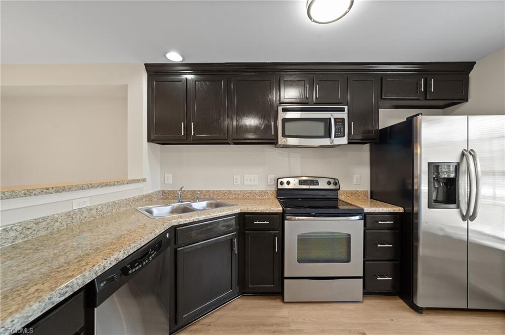 property viewer photo 12