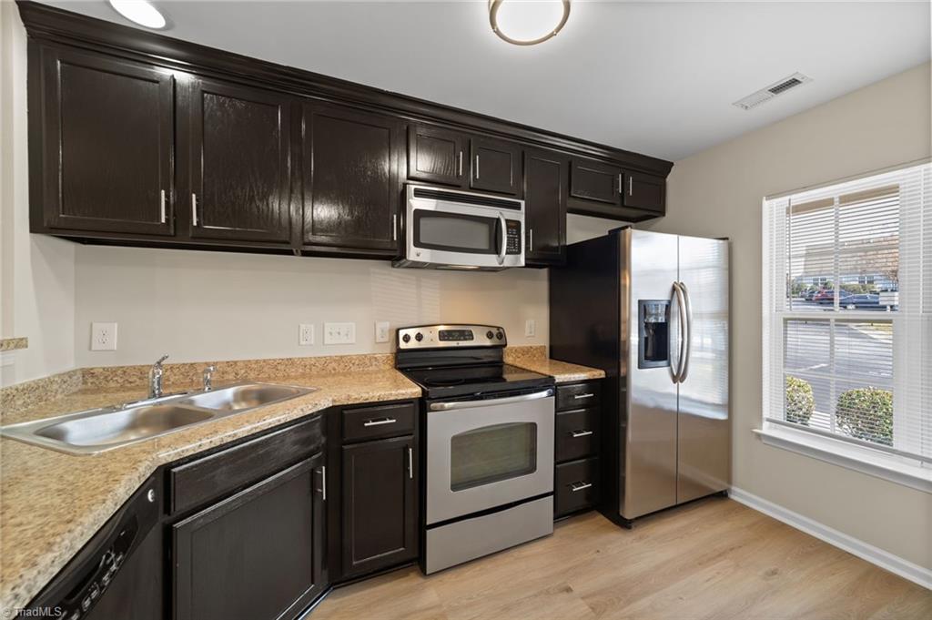 property viewer photo 13