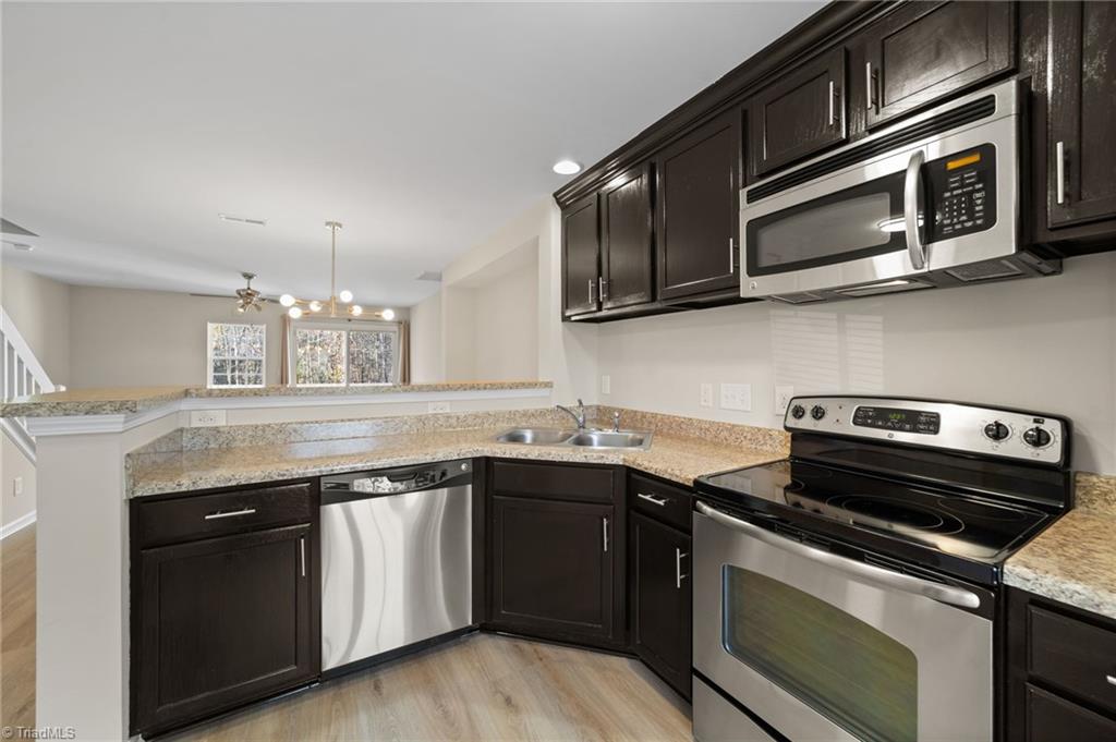 property viewer photo 16